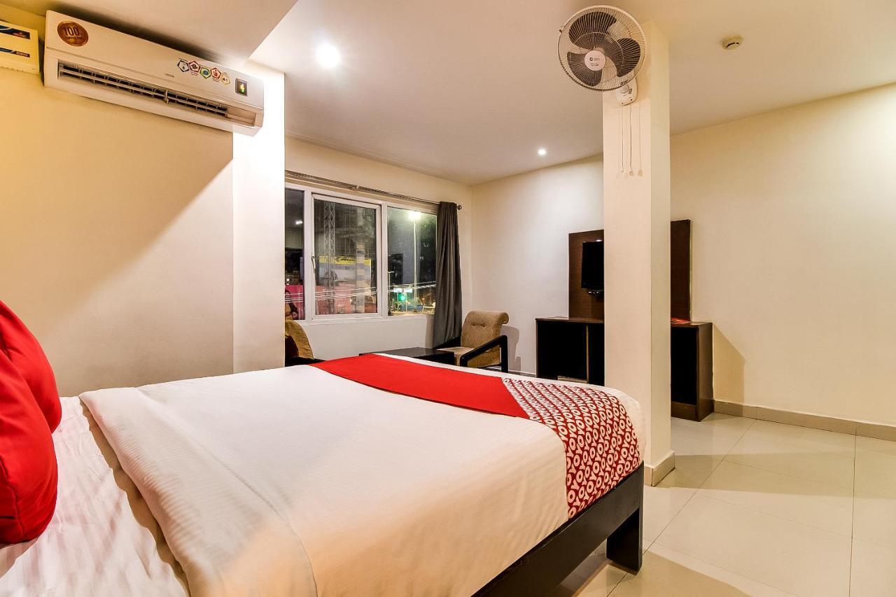 Oyo Flagship 9115 Hotel Udayee International Tirupati Eksteriør billede