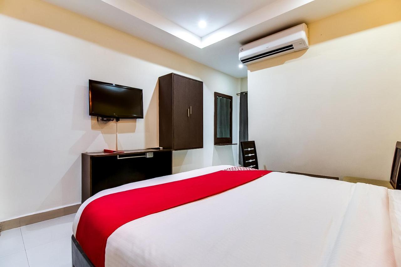 Oyo Flagship 9115 Hotel Udayee International Tirupati Eksteriør billede