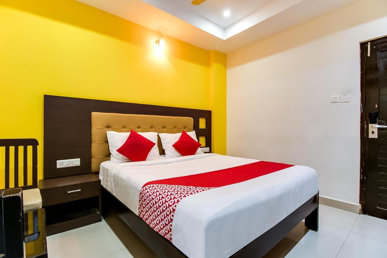 Oyo Flagship 9115 Hotel Udayee International Tirupati Eksteriør billede