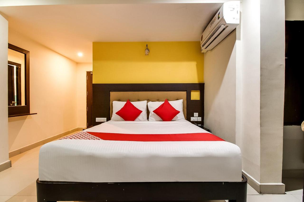 Oyo Flagship 9115 Hotel Udayee International Tirupati Eksteriør billede